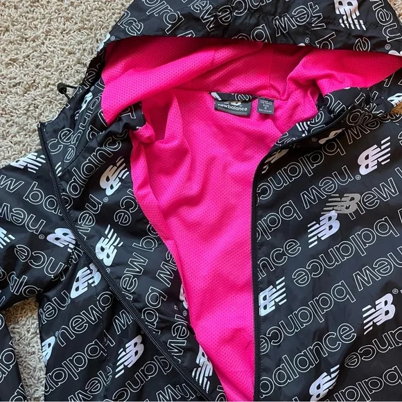 New Balance Women’s Logo Zip Up Windbreaker Jacket - Picture 5 of 6